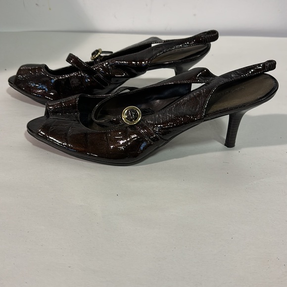 Shoes - Picture 3 of 5